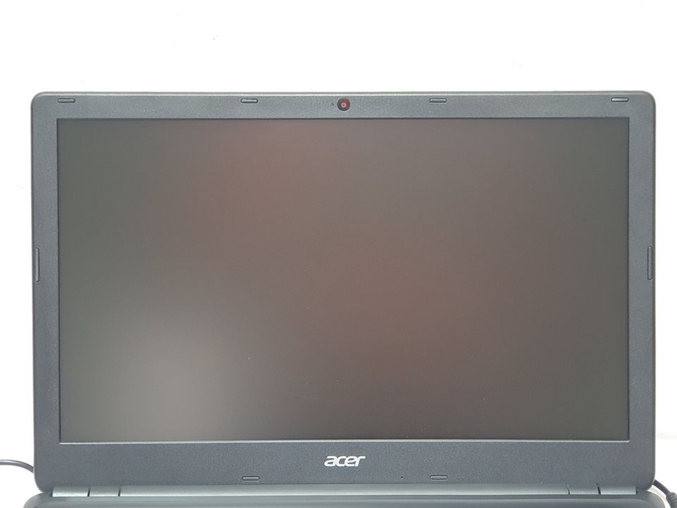 Acer E1-572g Windows 7 Gamer Notebook 8Gb 256GB SSD Laptop 15,6" in Fellbach