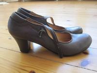 Riccardo Cartillone Mary Jane Pumps weiches Leder sehr bequem 40 Berlin - Wilmersdorf Vorschau