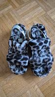 UGG Hausschuhe Leo grau schwarz Gr.41 Bielefeld - Bielefeld (Innenstadt) Vorschau