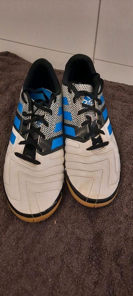 Fußballschuh / Hallenschuh Größe 44 2/3 in Wuppertal