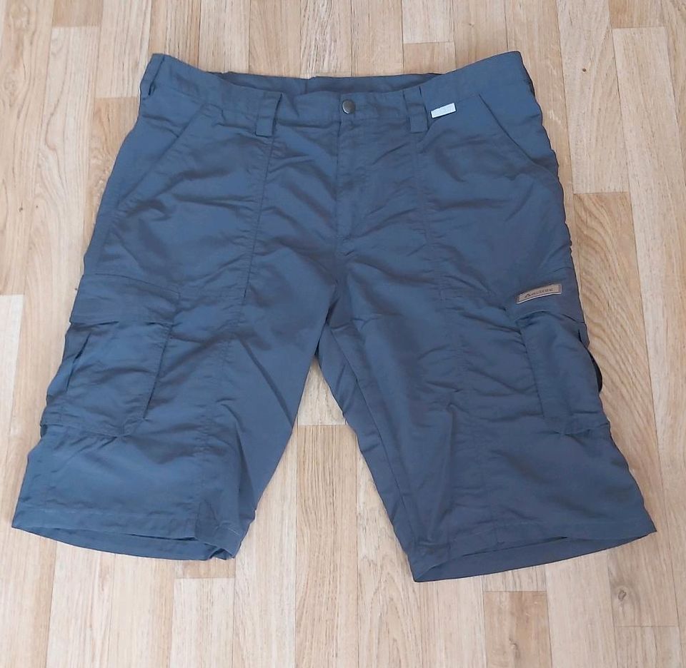 Herren Bermuda-stoffhose - Gr XL - grau/schwarz   ungetragen in Haltern am See