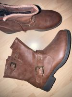 Stiefel Boots braun Cowboy Stiefeletten 39 nie getragen Berlin - Reinickendorf Vorschau