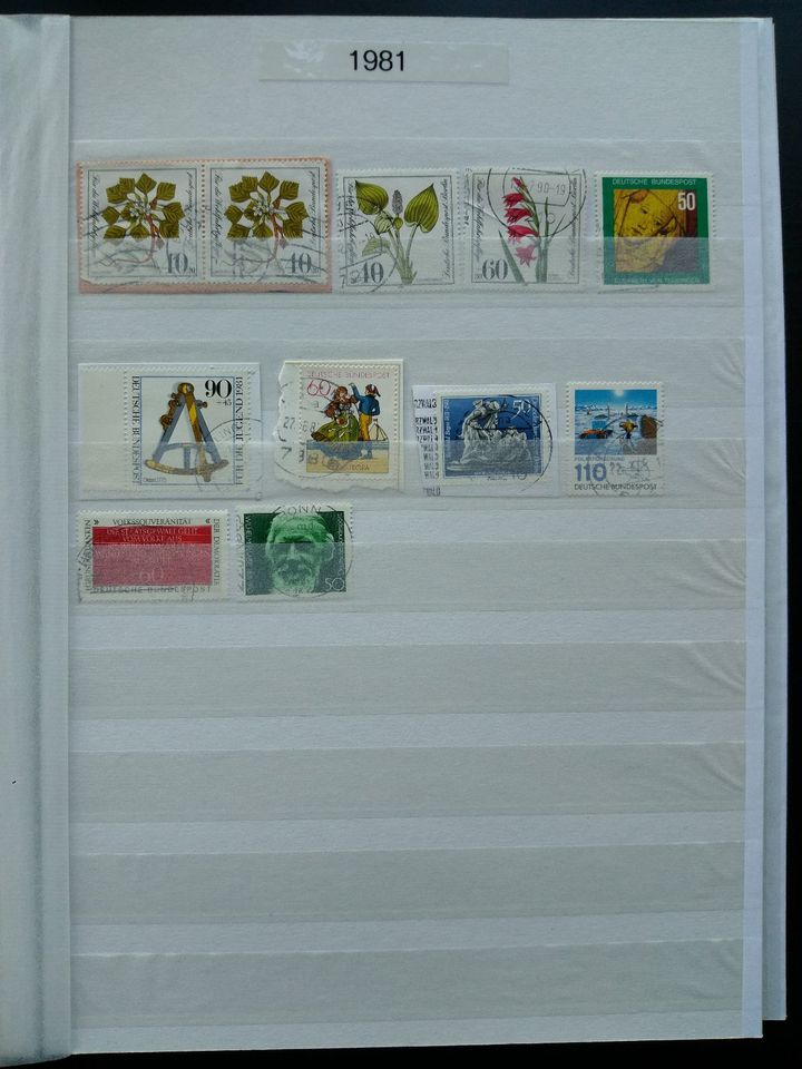 Briefmarkenalbum mit deutschen Briefmarken/ Deutschland in Lenzkirch