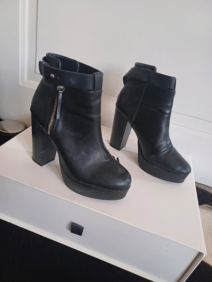 Plateau Ankle Boots in Mannheim