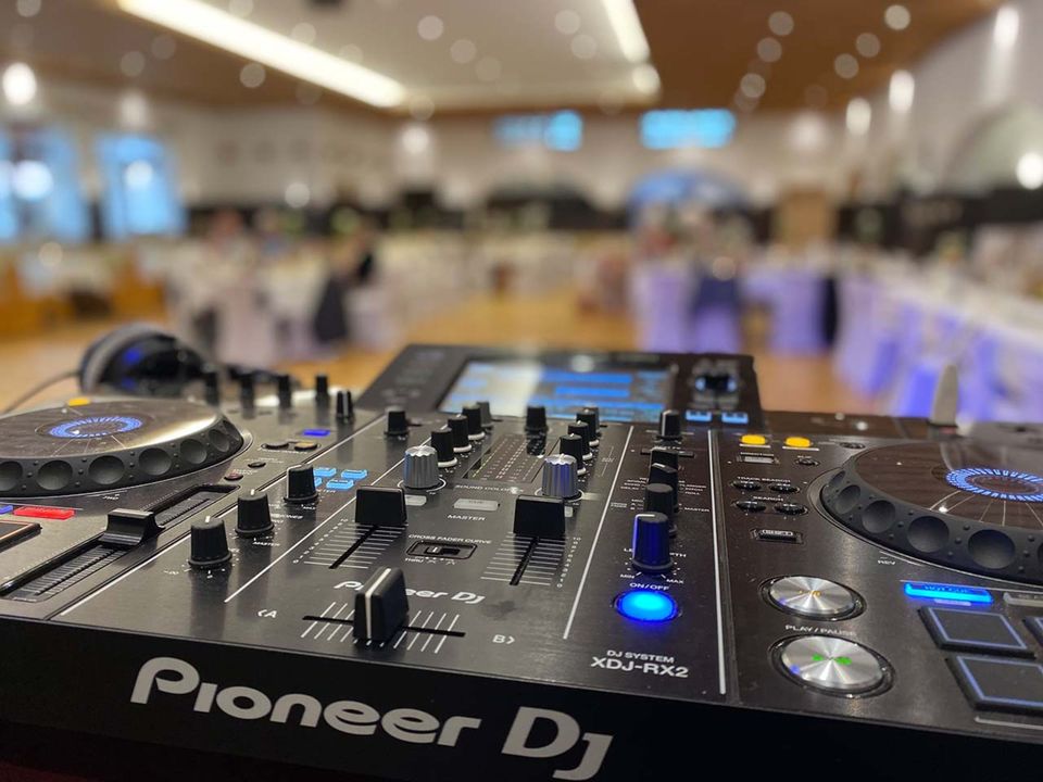 suche DJ - DJ Andy - ihr Event- & Hochzeits DJ in Duggendorf