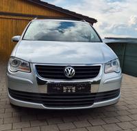 Volkswagen Touran 2.0 EcoFuel Trendline Trendline Bayern - Strullendorf Vorschau