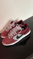 Nike dunk low 44,5 rot grau neu / nike designed by you Nürnberg (Mittelfr) - Mitte Vorschau