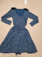 Vive Maria Kleid Gr. M langarm blau Blumen *wie neu* Niedersachsen - Wetschen Vorschau