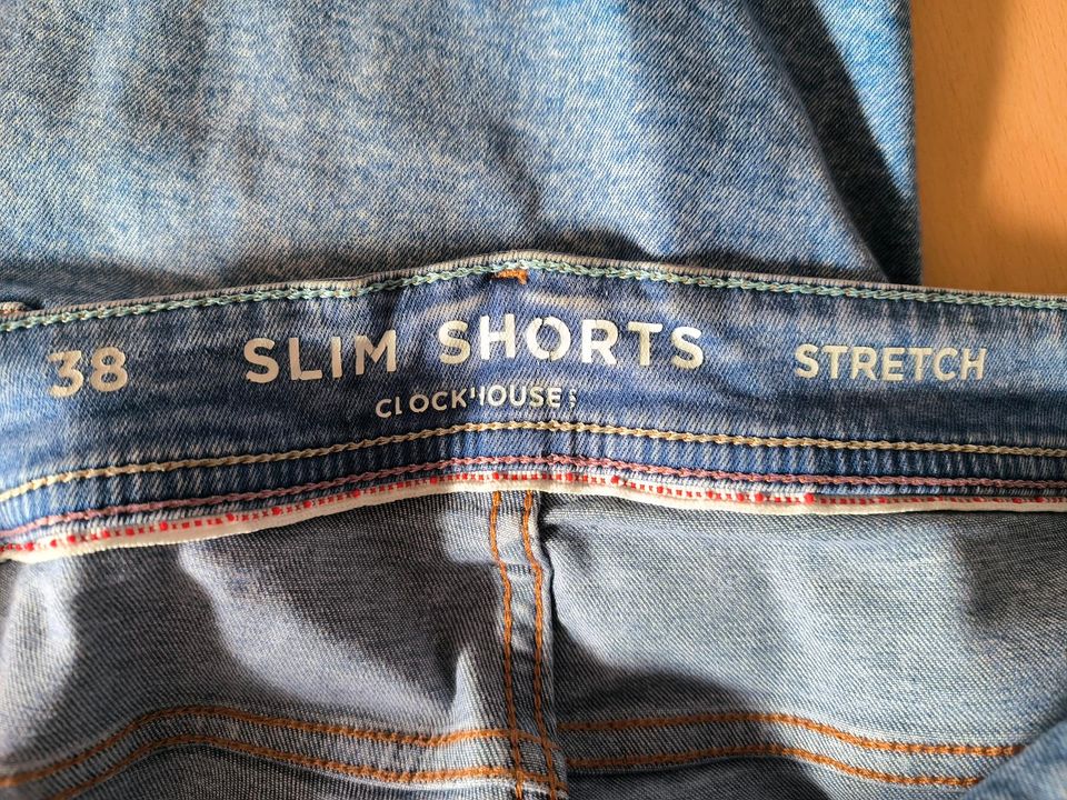 Clockhouse Slim Shorts for Men in Knetzgau