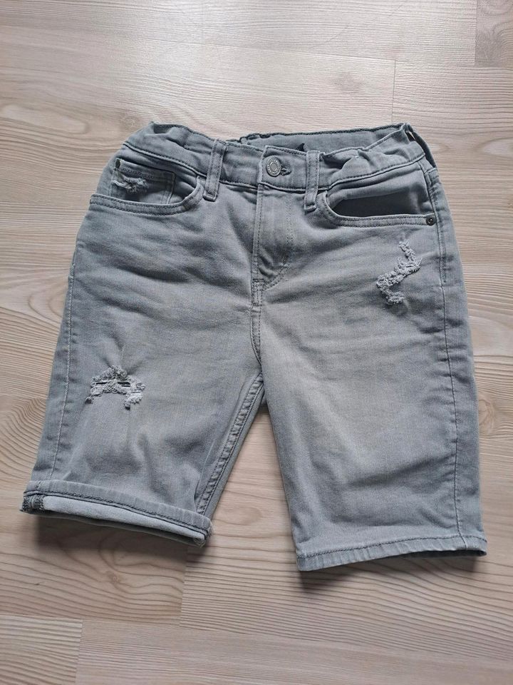 Jeans Shorts, H&M, grau, Größe 134 in Biebertal