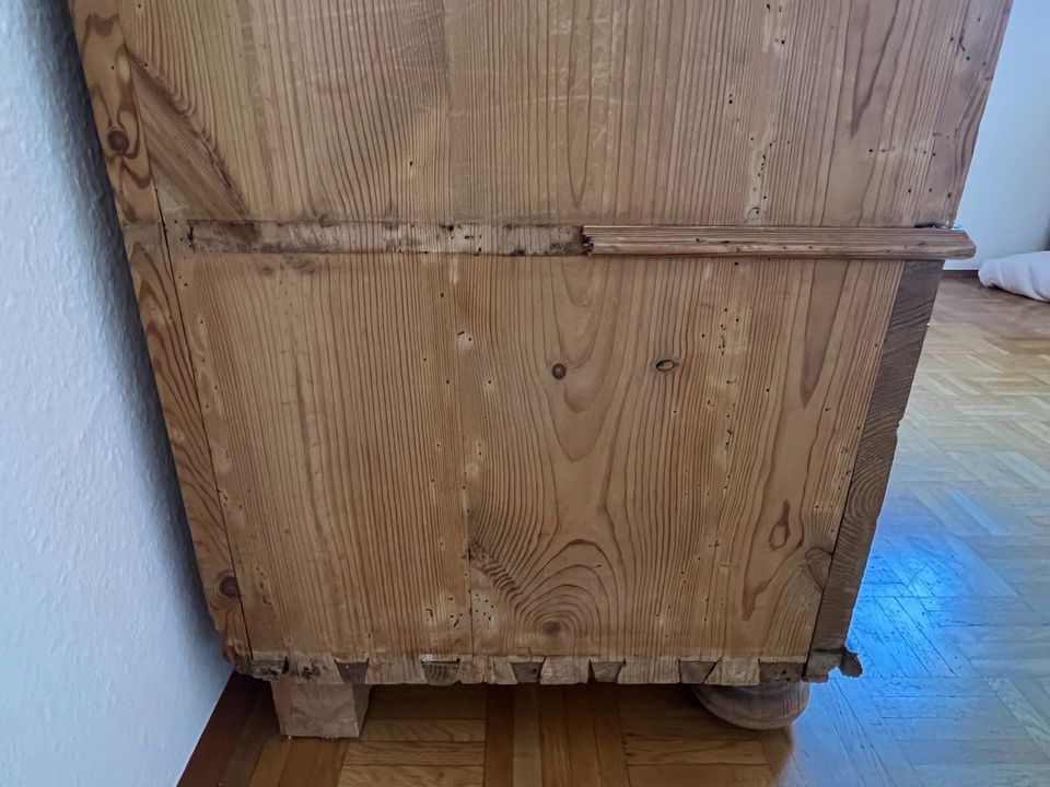 Alter Bauernschrank | Holzschrank | H204xB140xT50cm in Schwetzingen