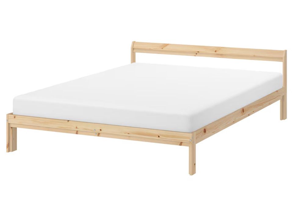 IKEA Neiden, 140x200cm Bett mit Lattenrosten und Matratze in Magdeburg