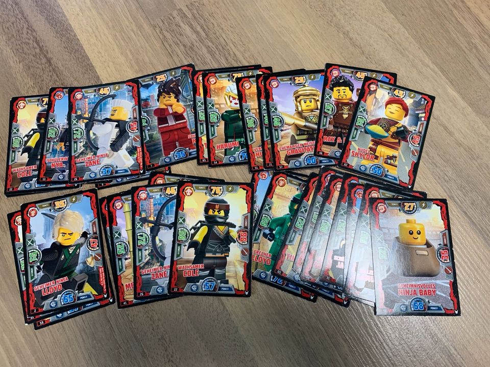 ca 1000 LEGO NINJAGO Masters of Spinjitzu TRADING CARD GAME Karte in Leipzig