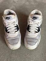 Nike Air Max Damen schwarz weiß Rheinland-Pfalz - Kurtscheid Vorschau