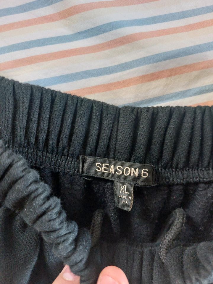 Yeezy Season 6 Jogginghose in Langenselbold