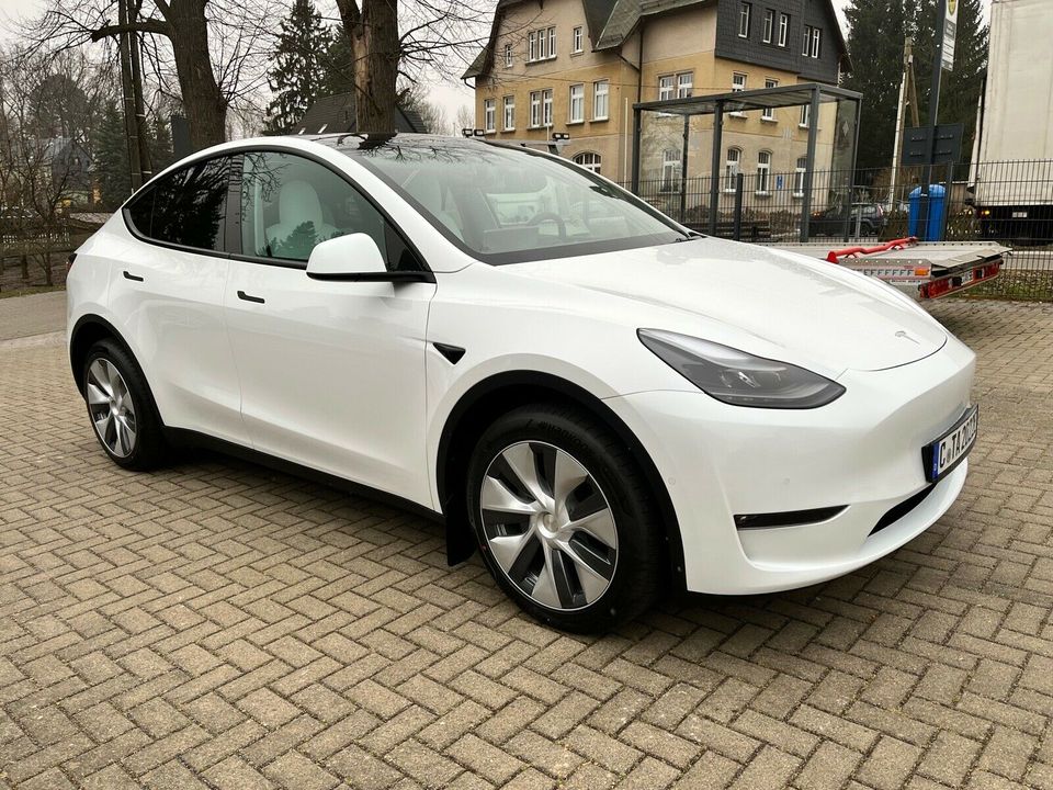 Tesla Model Y /Schnupper-Miete/Mieten/Beratung E-Mobil/im Abo in Mittelbach