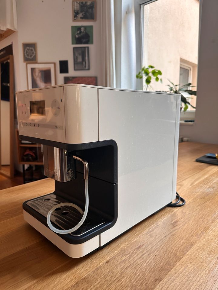 Miele Kaffeevollautomaten - Kaffee - Espressomaschinen in Berlin