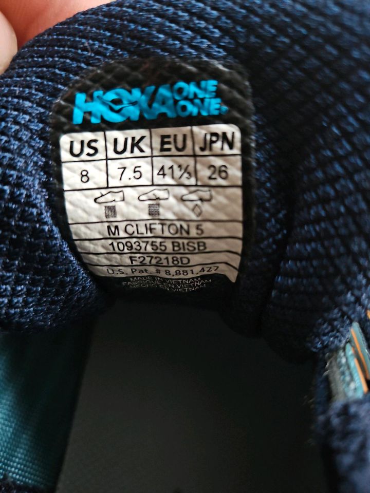 Hoka one one clifton 5 in US 8, 41,3 in Mönkeberg