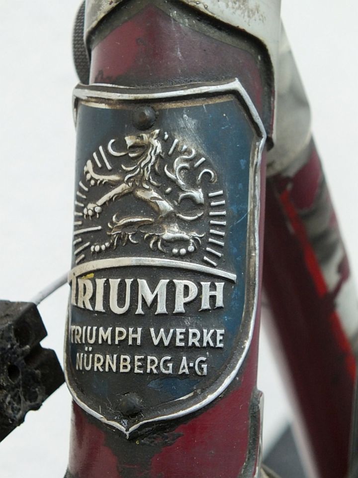 Triumph 28er Damenfahrrad, ca. 1930er-40er Jahre, Sammler-Rarität in Obernkirchen