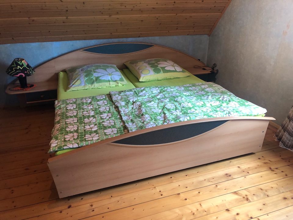 Doppelbett in Steinwenden