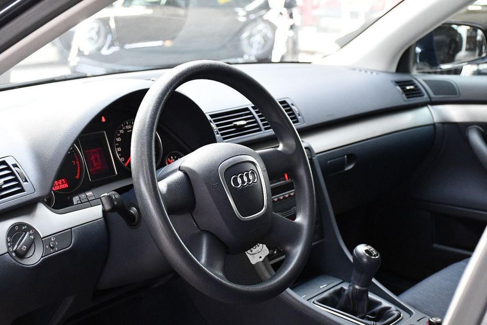 Audi A4 Lim. 1.6 Klima Sitzheizung 2. Hand 38tkm in Waghäusel