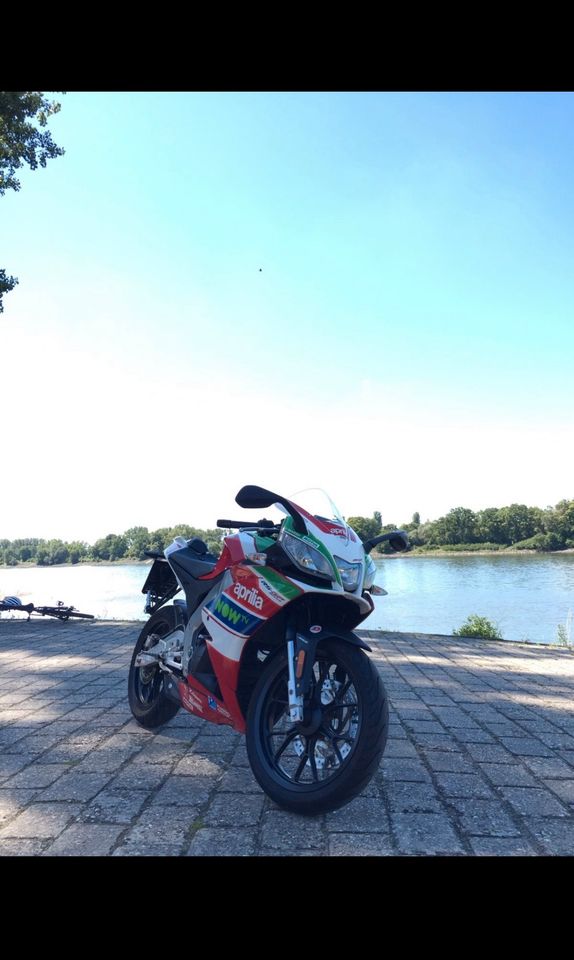 Aprilia RS 125 Motorrad in Hanau