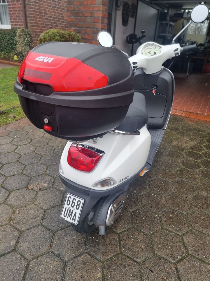 Vespa LX 50  + Satz Reifen in Sande