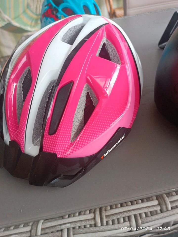Fahrradhelm Pink in Sulz