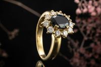 Eleganter massiver Ring mit dunklem Saphir und Top Diamanten Gold Nordrhein-Westfalen - Wegberg Vorschau