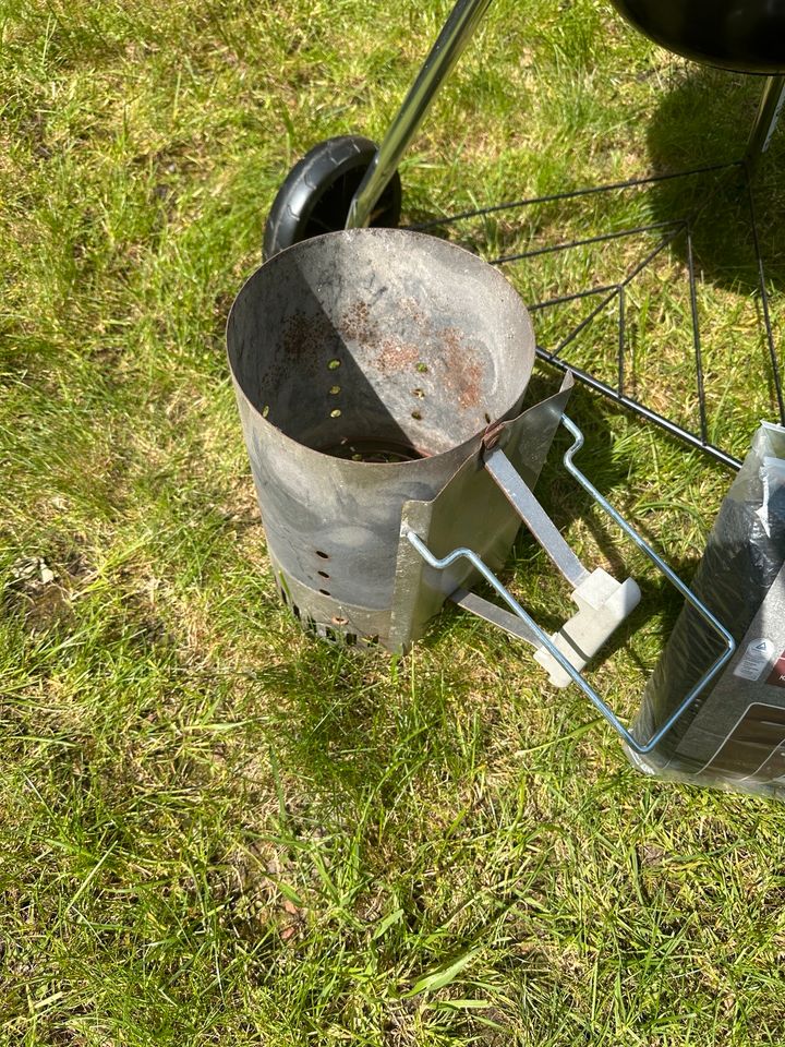 Kugelgrill der Marke Weber in Langenfeld