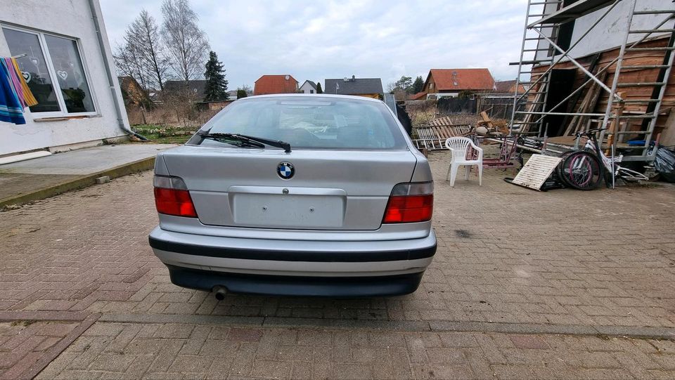 BMW E36  mit TÜV in Osterweddingen