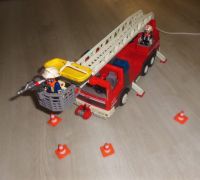 Playmobil Feuerwehrleiterfahrzeug - 3182 Rheinland-Pfalz - Winnen Vorschau