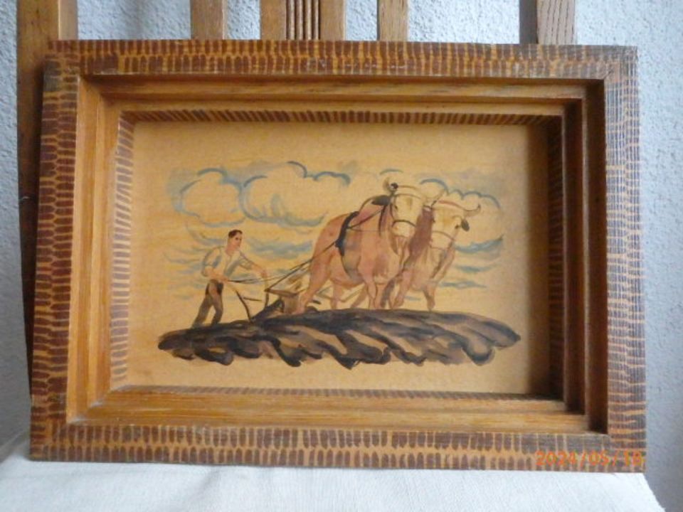 Schönes altes Holzbild Bauer beim Pflügen in Freudenberg