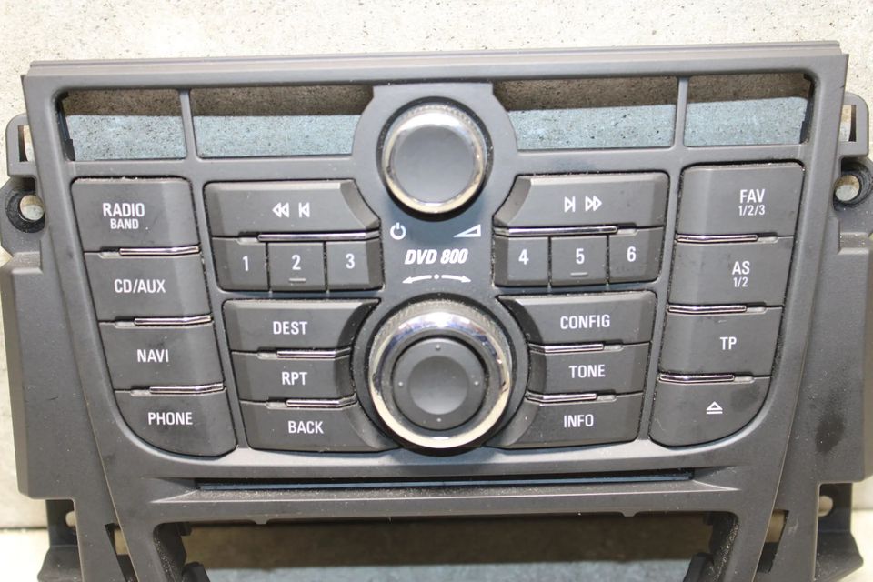 Opel Meriva B Radiobedienteil Bedienteil Radio DVD800 13355909 in Gelsenkirchen