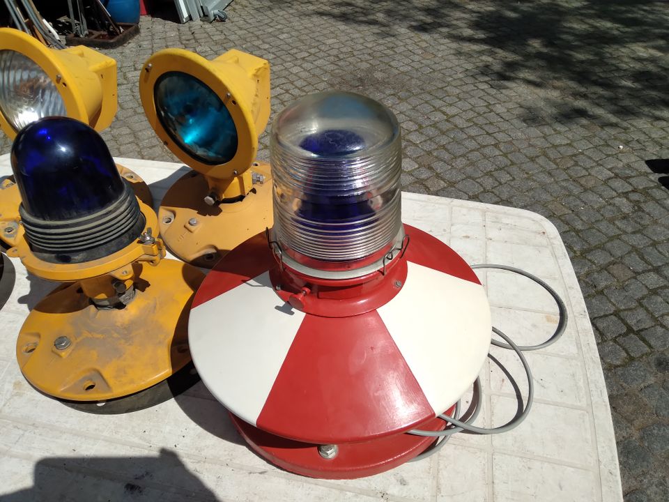 Vintage Alte Lampe Flugplatz Anflugfeuer Flughafen Einzelpreis in Berlin