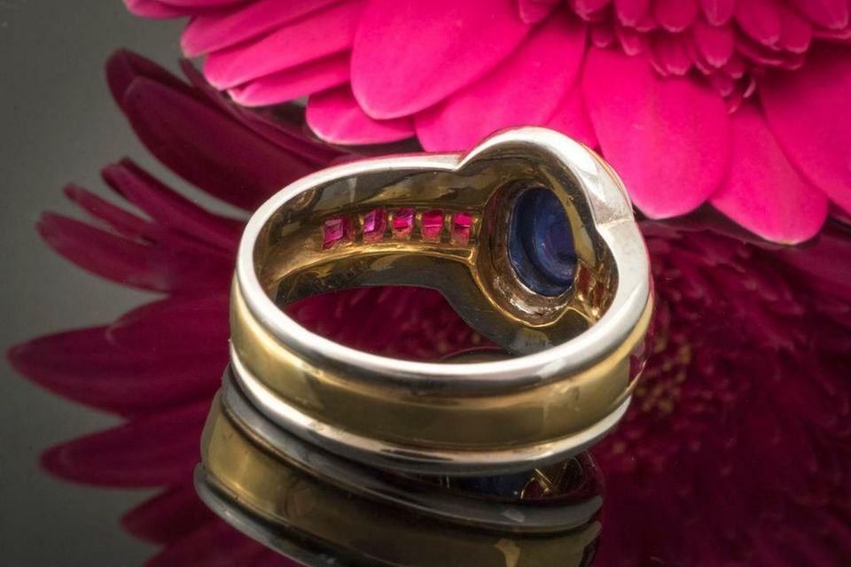 Bicolor Ring Saphir und Rubin Blau und Rot 750 Gelbgold Weißgold in Wegberg