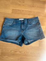 NEU!!! H&M Jeansshorts in Gr.40 Berlin - Neukölln Vorschau