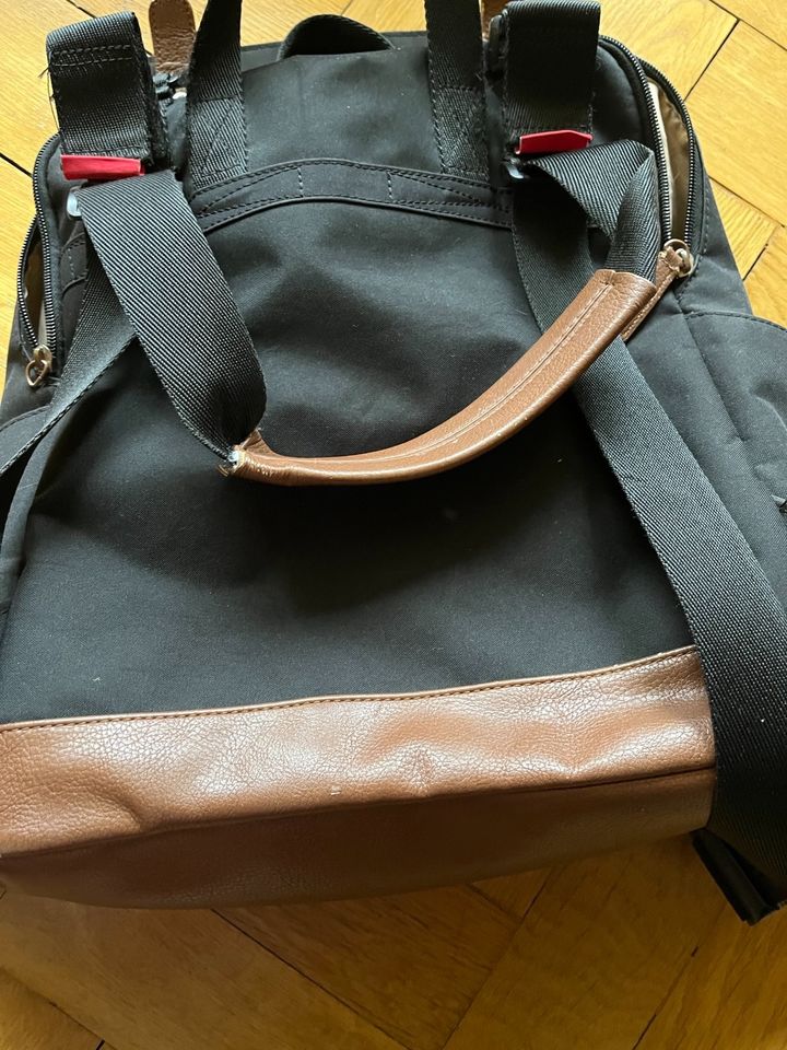 Babymel Wickelrucksack in Dresden