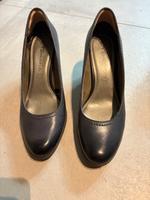 Blaue Pumps, Schuhe wie neu Gr. 39 Leder von Tamaris Nordrhein-Westfalen - Bünde Vorschau