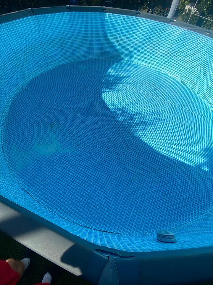 Intex Ultra XTR Frame Pool Ø 488 x 122 cm in Mülheim (Ruhr)