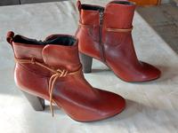 Stiefelette von Ecco, 8 cm Absatz  Gr. 41 Schleswig-Holstein - Taarstedt Vorschau