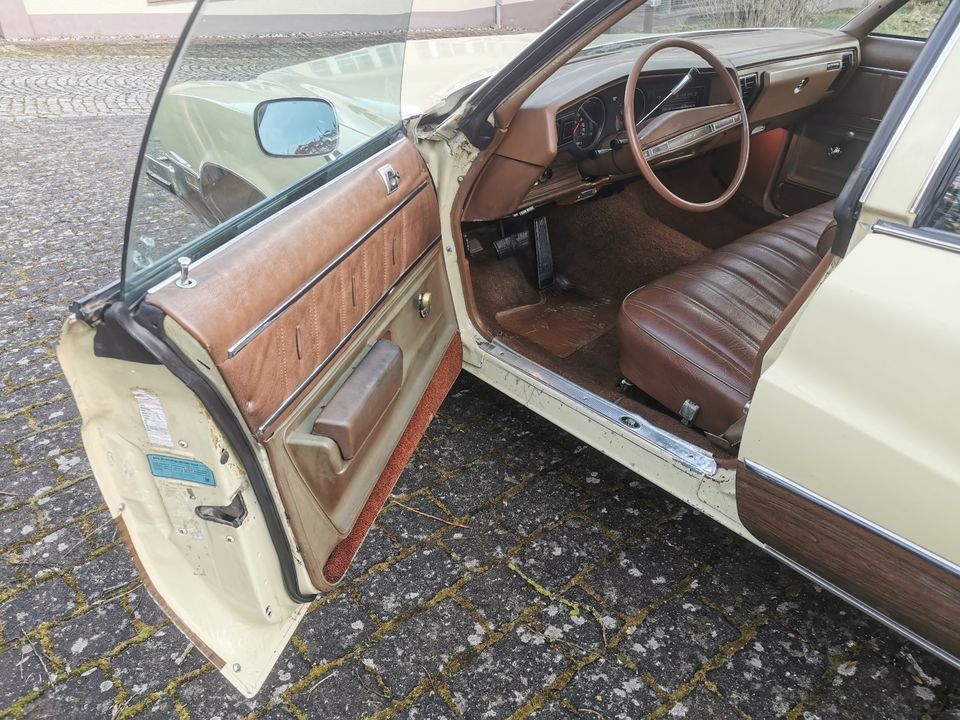 Buick Century Luxus Station Wagon 5,7L V8 7 Sitzer USCar Oldtimer in Schimberg