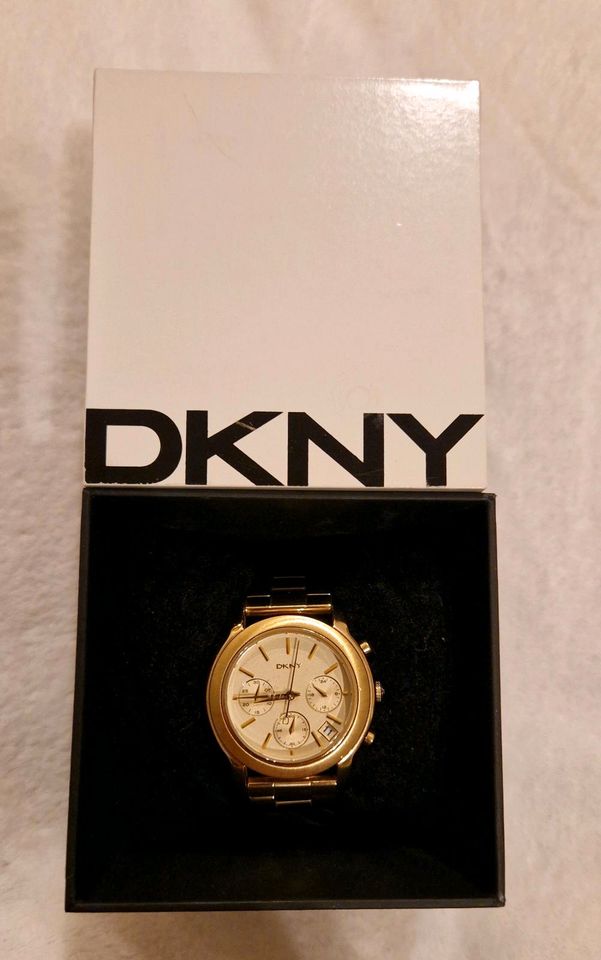 DKNY - NY-8330 Damenarmbanduhr in Fürstenfeldbruck