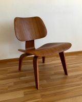 Vitra Eames Lounge Chair LCW Wood Stuhl Nussbaum Plywood Neuwerti Bayern - Tittmoning Vorschau