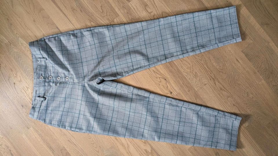 Review Damenhose Stoffhose Glencheck grau Gr.S in Neuss