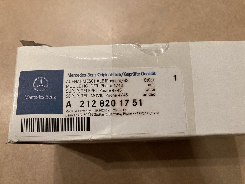 Mercedes-Benz Aufnahmeschale iPhone 4 / 4S in München