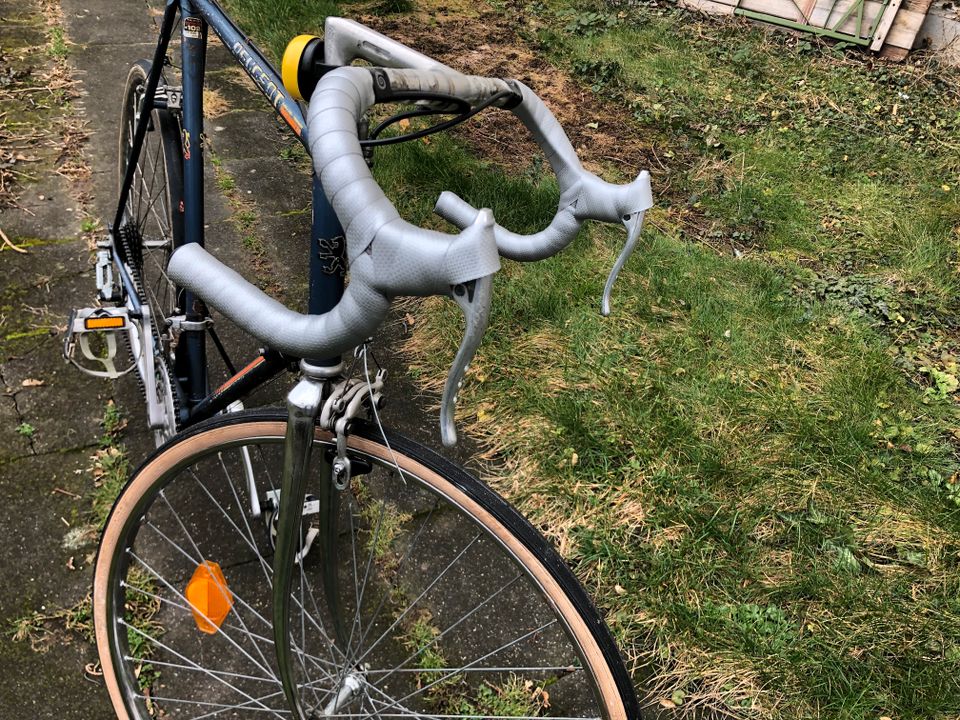 Gebrauchtes Vintage Rennrad mit Peugeot Rahmen in Bonn