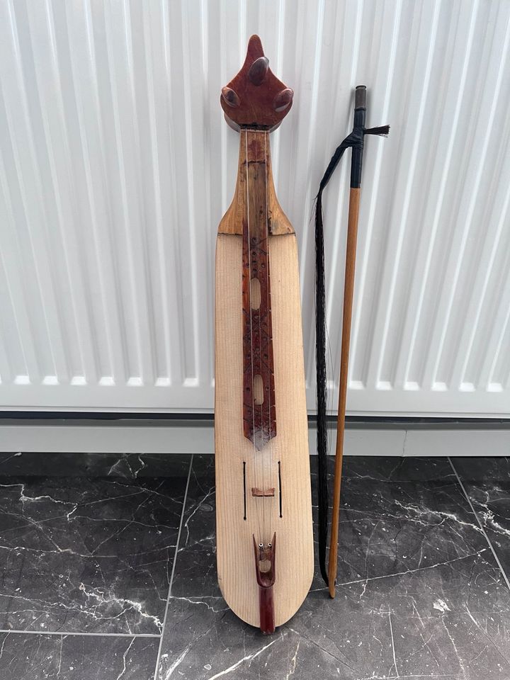 Streichinstrument "Kemence" in Holzminden
