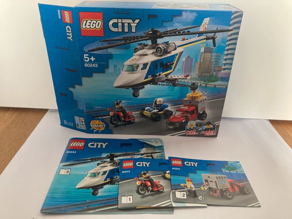 Lego City Polizei Helikopter Hubschrauber 60243 in Frankfurt am Main