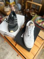 Adidas und Vans Schuhe Hessen - Schmitten Vorschau